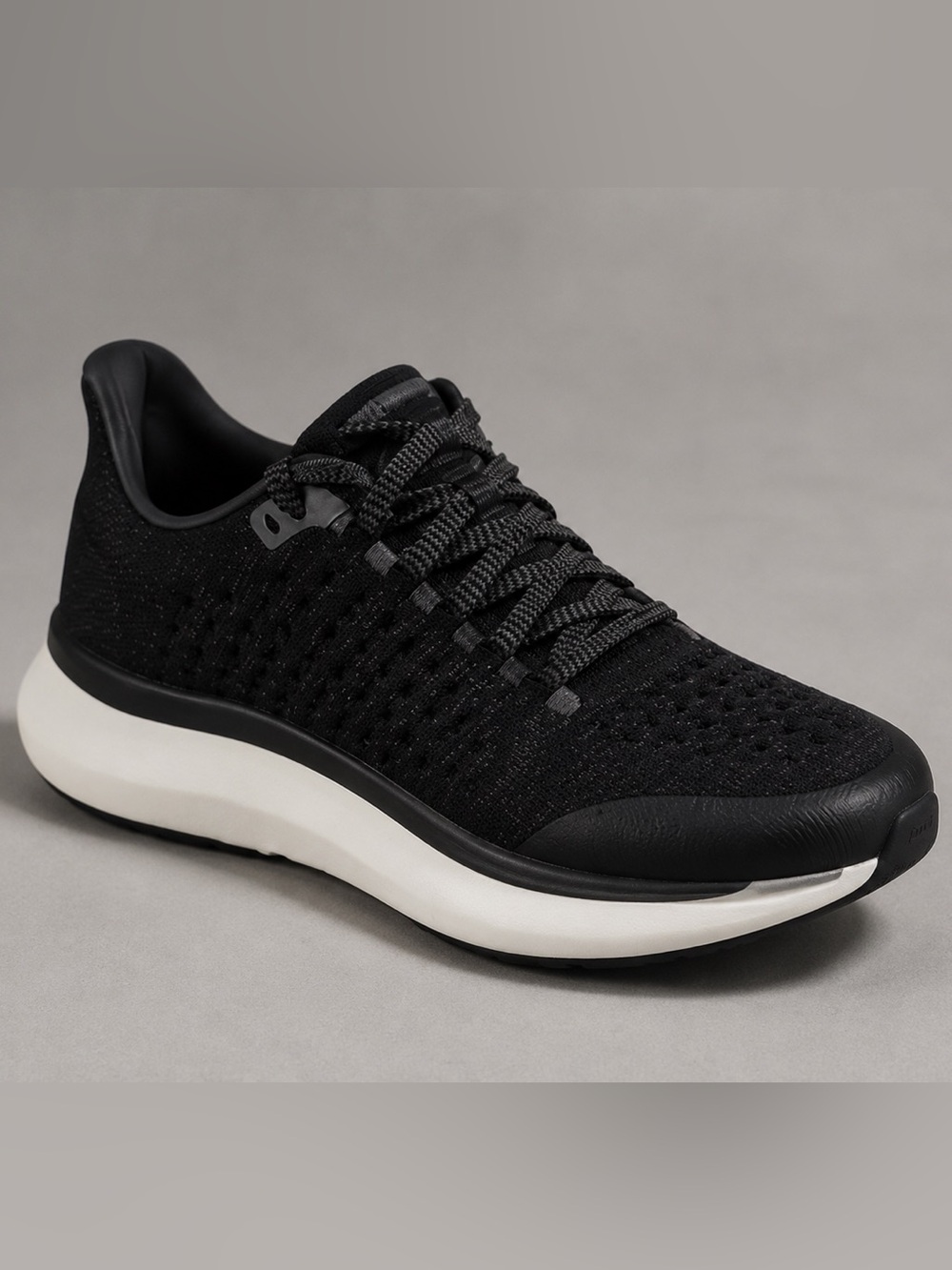 NWT Rabbit Black W 10 Dream Chaser